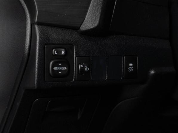 Toyota Auris II с пробегом 2013 года, цена 1 150 000 рублей, 177714 км, хэтчбек, Автокод Объявления
