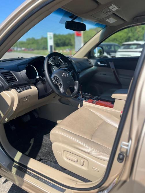Toyota Highlander II (XU40) Рестайлинг Томск  - изображение 10