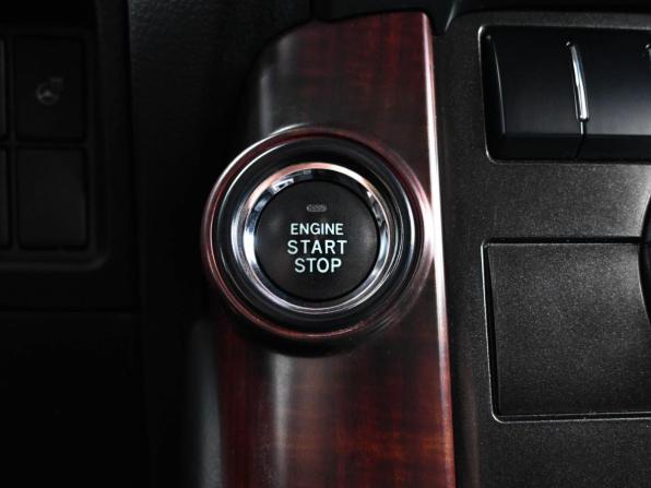Toyota Land Cruiser Prado 150 Series с пробегом 2013 года, цена 3 150 000 рублей, 173405 км, внедорожник, Автокод Объявления