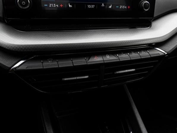 Skoda Octavia IV (A8) с пробегом 2021 года, цена 2 270 000 рублей, 124022 км, лифтбек, Автокод Объявления