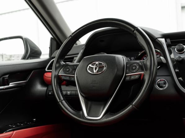 Toyota Camry VIII (XV70) с пробегом 2018 года, цена 2 920 000 рублей, 81582 км, седан, Автокод Объявления