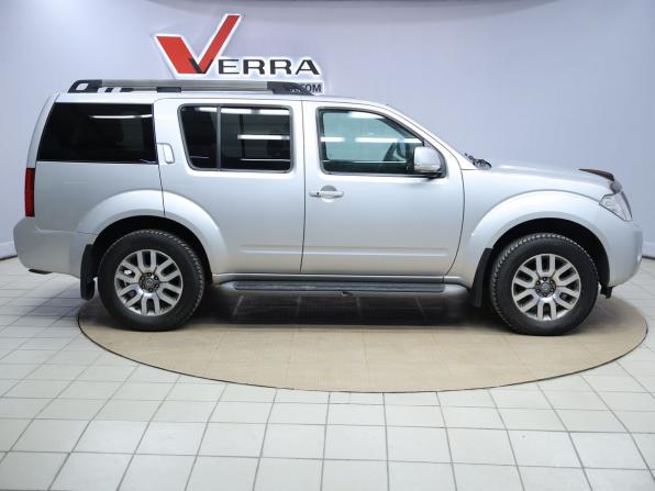 Nissan Pathfinder III Рестайлинг с пробегом 2011 года, цена 1 690 000 рублей, 189986 км, внедорожник, Автокод Объявления