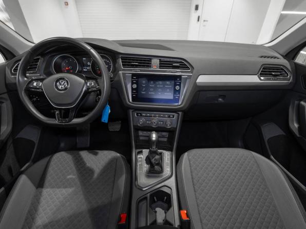 Volkswagen Tiguan II с пробегом 2019 года, цена 2 330 000 рублей, 98129 км, внедорожник, Автокод Объявления