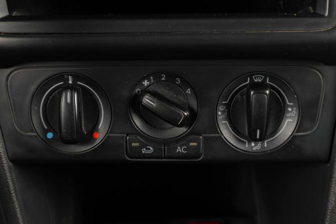 Volkswagen Polo V с пробегом 2011 года, цена 719 000 рублей, 101192 км, седан, Автокод Объявления