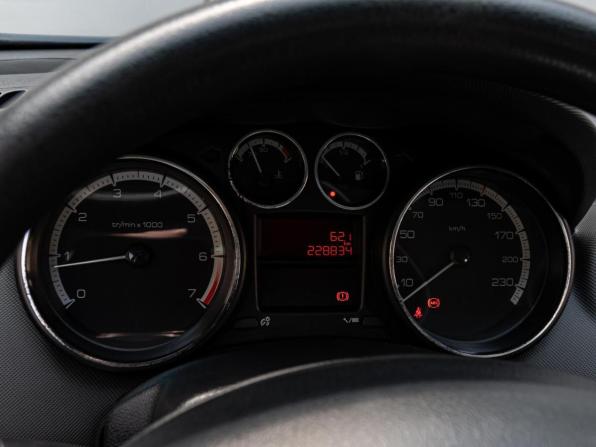 Peugeot 308 I Рестайлинг с пробегом 2011 года, цена 499 000 рублей, 228834 км, хэтчбек, Автокод Объявления
