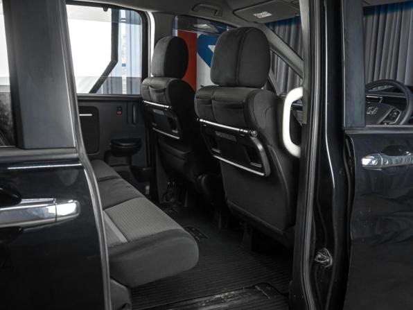 Honda Stepwgn V с пробегом 2015 года, цена 1 878 000 рублей, 87055 км, минивэн, Автокод Объявления