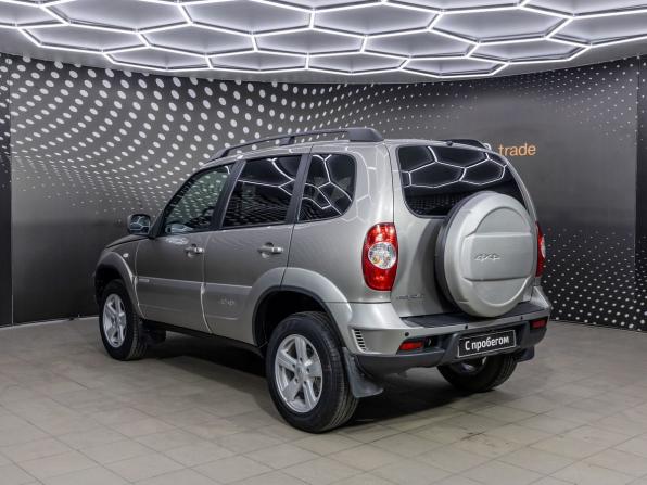 Chevrolet Niva I Рестайлинг с пробегом 2018 года, цена 888 000 рублей, 72000 км, внедорожник, Автокод Объявления