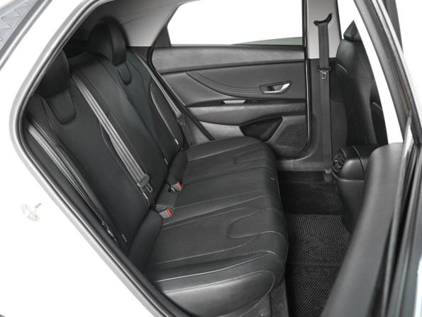 Hyundai Elantra VII (CN7) Рестайлинг с пробегом 2023 года, цена 2 149 000 рублей, 68661 км, седан, Автокод Объявления