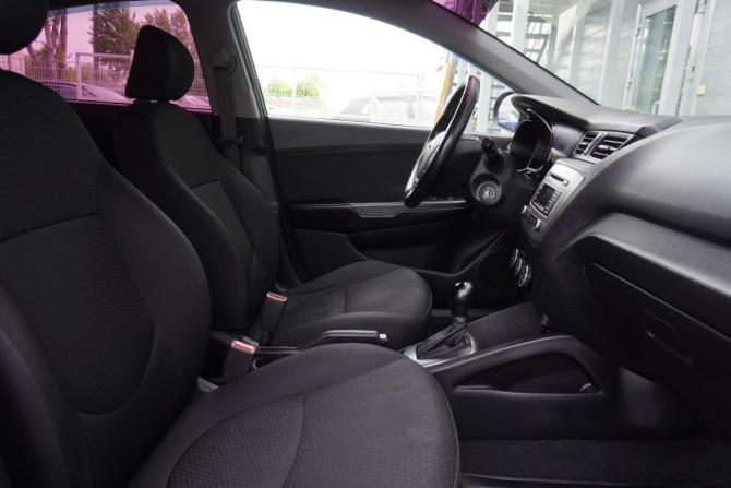 Kia Rio III Рестайлинг с пробегом 2017 года, цена 1 264 000 рублей, 90148 км, седан, Автокод Объявления