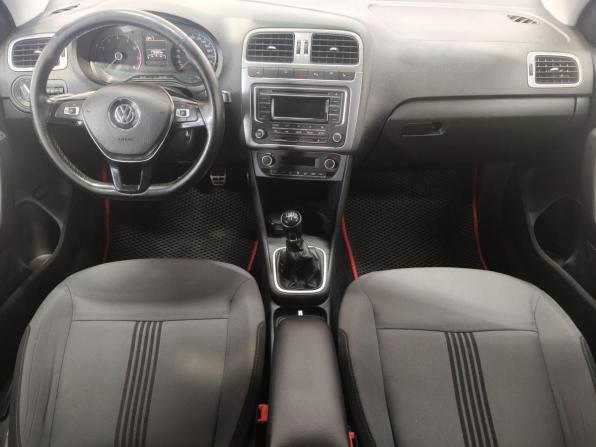 Volkswagen Polo V Рестайлинг с пробегом 2016 года, цена 856 000 рублей, 179393 км, седан, Автокод Объявления