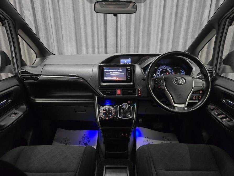 Toyota Esquire I Красноярск  - изображение 12