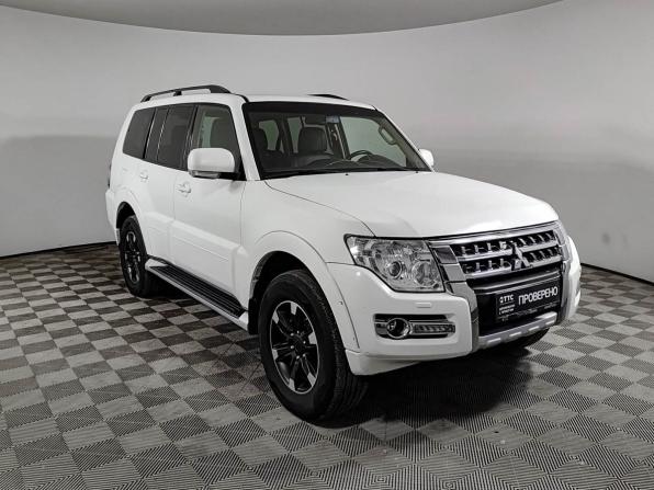 Mitsubishi Pajero IV Рестайлинг 2 с пробегом 2015 года, цена 2 570 000 рублей, 177500 км, внедорожник, Автокод Объявления