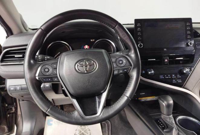 Toyota Camry VIII (XV70) Рестайлинг с пробегом 2021 года, цена 4 100 000 рублей, 48449 км, седан, Автокод Объявления