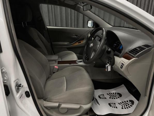 Toyota Premio II (T26) Рестайлинг с пробегом 2011 года, цена 1 050 000 рублей, 165000 км, седан, Автокод Объявления