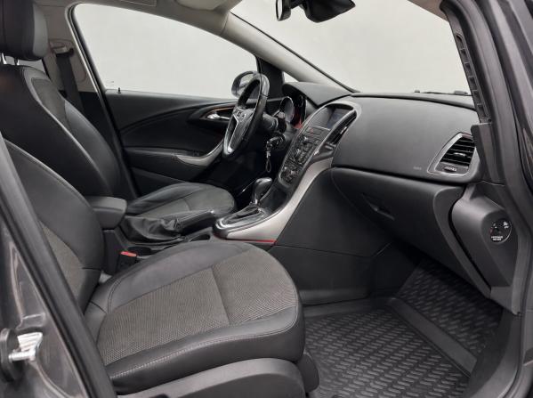 Opel Astra J Рестайлинг с пробегом 2012 года, цена 799 000 рублей, 150000 км, универсал, Автокод Объявления