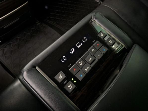 Lexus LX III Рестайлинг 2 с пробегом 2018 года, цена 8 790 000 рублей, 89595 км, внедорожник, Автокод Объявления