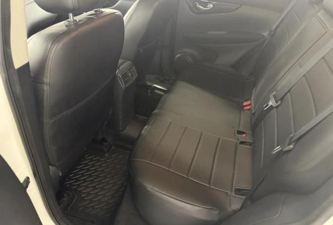 Nissan Qashqai II с пробегом 2015 года, цена 1 550 000 рублей, 37925 км, внедорожник, Автокод Объявления