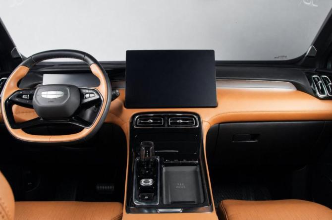 Geely Atlas II с пробегом 2025 года, цена 2 929 000 рублей, 29000 км, внедорожник, Автокод Объявления
