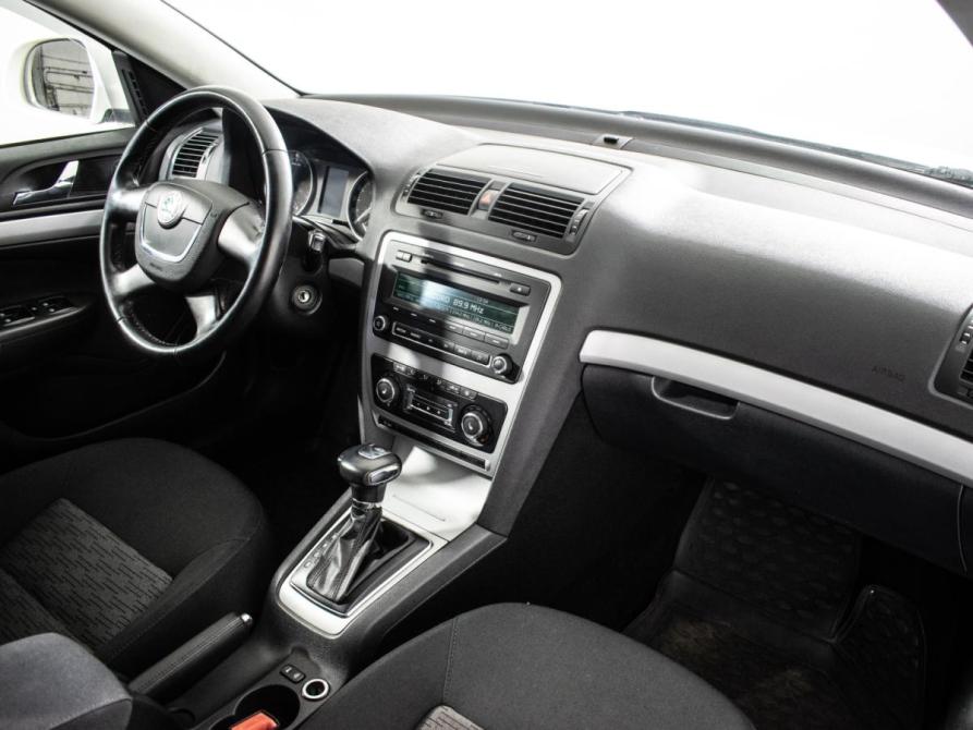 Skoda Octavia II (A5) Рестайлинг Москва  - изображение 10