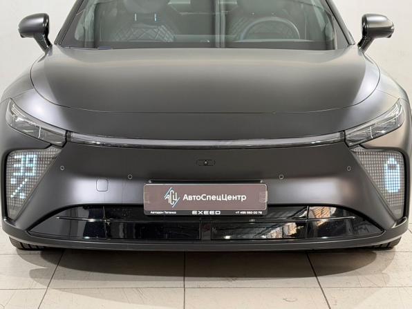 Exeed Exlantix ES с пробегом 2025 года, цена 4 999 800 рублей, 12000 км, седан, Автокод Объявления