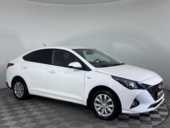 Hyundai Solaris II Рестайлинг с пробегом 2021 года, цена 1 222 000 рублей, 171518 км, седан, Автокод Объявления