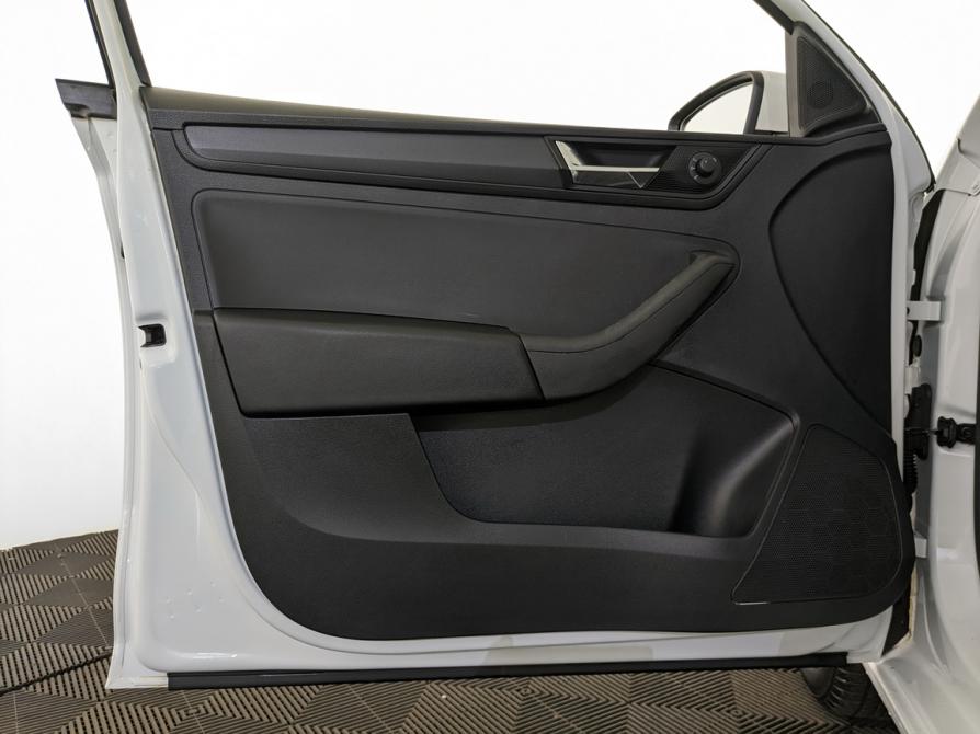 Skoda Rapid I Рестайлинг Москва  - изображение 19