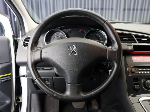 Peugeot 3008 I Рестайлинг с пробегом 2016 года, цена 1 270 000 рублей, 168010 км, внедорожник, Автокод Объявления