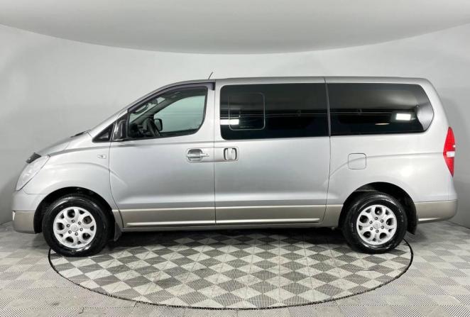 Hyundai H-1 II с пробегом 2014 года, цена 1 650 000 рублей, 217252 км, минивэн, Автокод Объявления