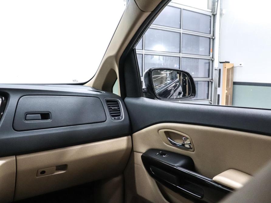 Kia Carnival III Красноярск  - изображение 23