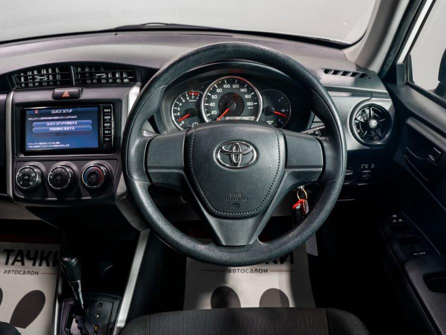 Toyota Corolla XI (E160 E170 E180) Рестайлинг 1 Чита  - изображение 8