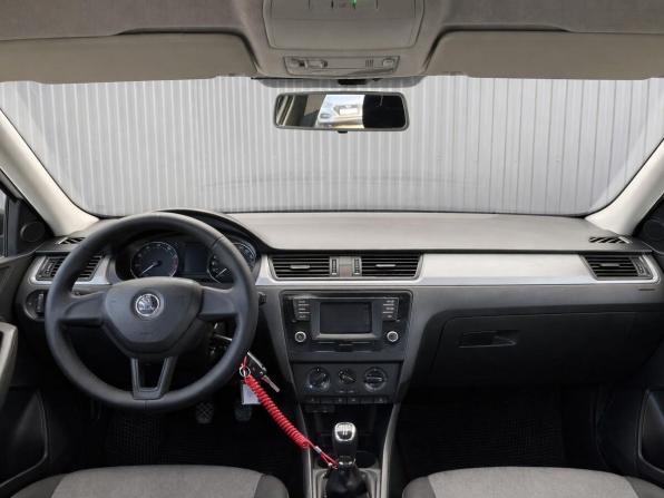 Skoda Rapid I с пробегом 2017 года, цена 897 000 рублей, 142061 км, лифтбек, Автокод Объявления