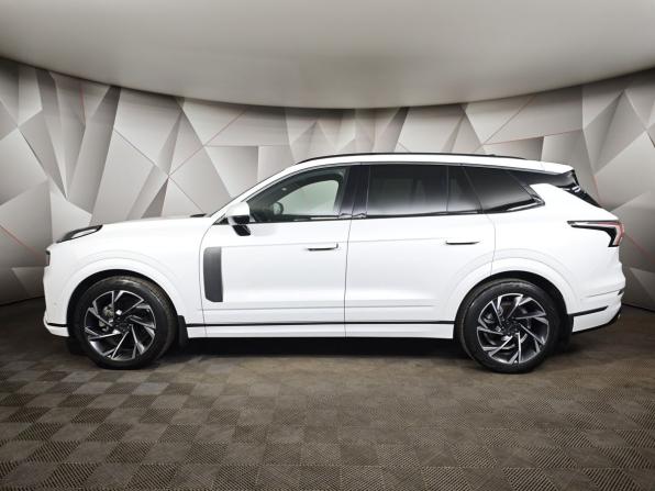 Lynk &amp; Co 09 с пробегом 2023 года, цена 4 995 000 рублей, 31441 км, внедорожник, Автокод Объявления