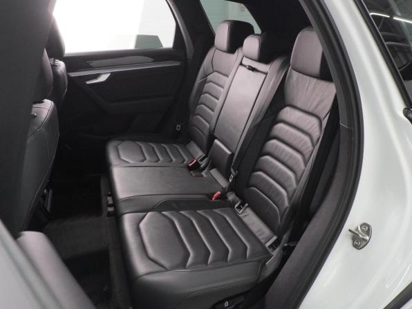Volkswagen Touareg III с пробегом 2019 года, цена 4 104 000 рублей, 210918 км, внедорожник, Автокод Объявления