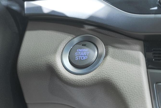 Hyundai Elantra VI (AD) с пробегом 2017 года, цена 1 609 000 рублей, 90000 км, седан, Автокод Объявления