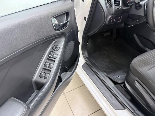 Kia Cerato III Рестайлинг (Classic) с пробегом 2018 года, цена 1 385 000 рублей, 207502 км, седан, Автокод Объявления
