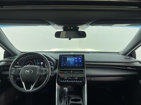 Toyota Avalon V с пробегом 2022 года, цена 3 197 700 рублей, 84751 км, седан, Автокод Объявления
