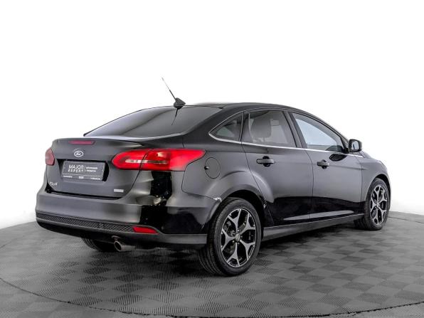 Ford Focus III Рестайлинг с пробегом 2017 года, цена 1 300 000 рублей, 77240 км, седан, Автокод Объявления