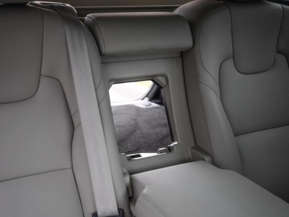 Volvo XC60 II Рестайлинг с пробегом 2021 года, цена 4 399 000 рублей, 101000 км, внедорожник, Автокод Объявления