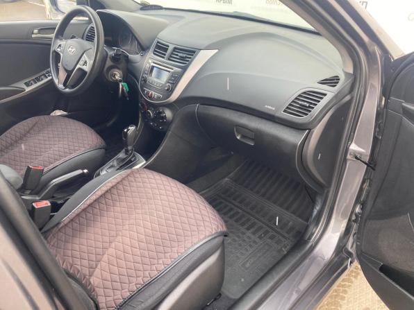 Hyundai Solaris I Рестайлинг с пробегом 2015 года, цена 1 100 000 рублей, 117180 км, хэтчбек, Автокод Объявления