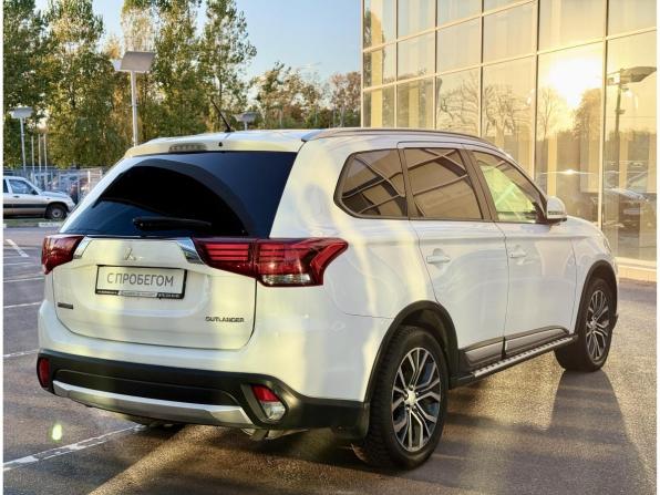 Mitsubishi Outlander III Рестайлинг 2 с пробегом 2015 года, цена 1 765 000 рублей, 125879 км, внедорожник, Автокод Объявления
