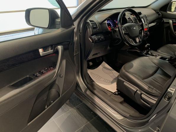 Kia Sorento II Рестайлинг с пробегом 2019 года, цена 1 979 000 рублей, 199231 км, внедорожник, Автокод Объявления