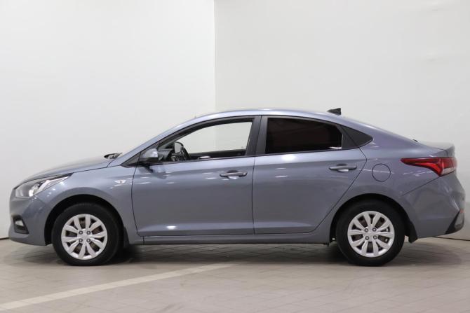 Hyundai Solaris II с пробегом 2017 года, цена 910 000 рублей, 108795 км, седан, Автокод Объявления