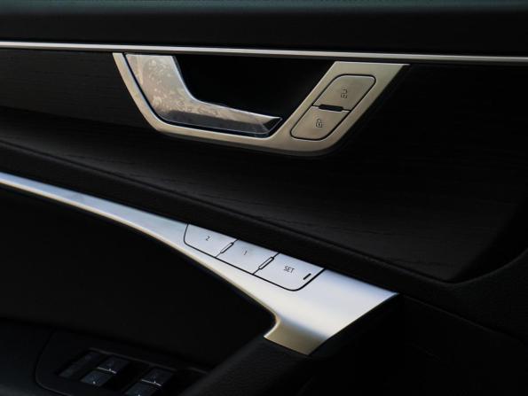 Audi A6 V (C8) Рестайлинг с пробегом 2025 года, цена 6 700 000 рублей, 3181 км, седан, Автокод Объявления