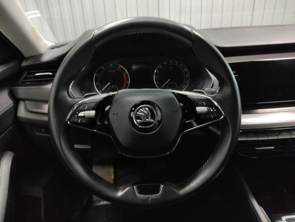 Skoda Octavia IV (A8) с пробегом 2021 года, цена 2 344 000 рублей, 29047 км, лифтбек, Автокод Объявления