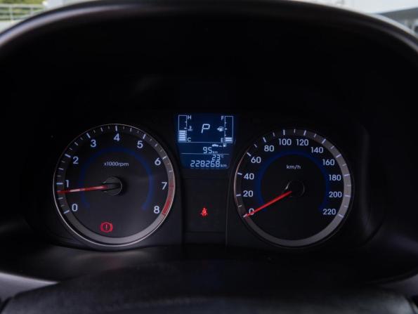 Hyundai Solaris I Рестайлинг с пробегом 2014 года, цена 875 000 рублей, 228268 км, седан, Автокод Объявления