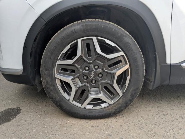 Hyundai Santa Fe IV Рестайлинг с пробегом 2022 года, цена 4 300 000 рублей, 59037 км, внедорожник, Автокод Объявления