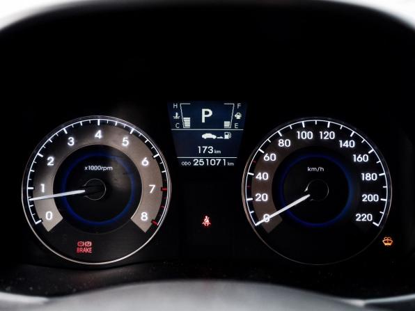Hyundai Solaris I с пробегом 2012 года, цена 890 000 рублей, 251069 км, седан, Автокод Объявления