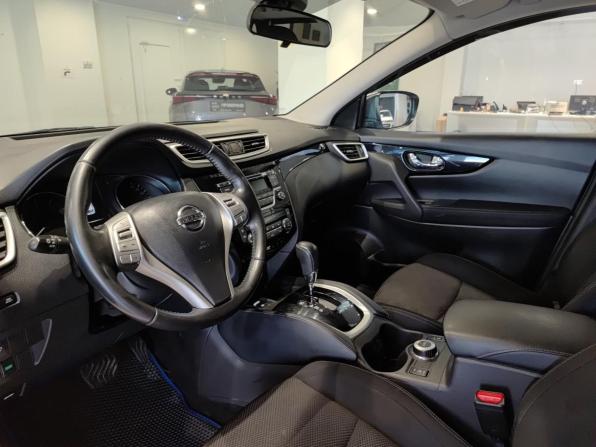 Nissan Qashqai II с пробегом 2017 года, цена 1 720 000 рублей, 161212 км, внедорожник, Автокод Объявления