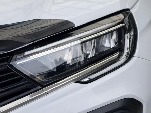 Lada (ВАЗ) Vesta I Рестайлинг (NG) с пробегом 2024 года, цена 1 477 000 рублей, 42194 км, универсал, Автокод Объявления