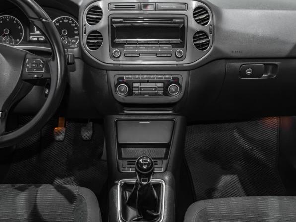 Volkswagen Tiguan I Рестайлинг с пробегом 2012 года, цена 1 130 662 рубля, 178471 км, внедорожник, Автокод Объявления